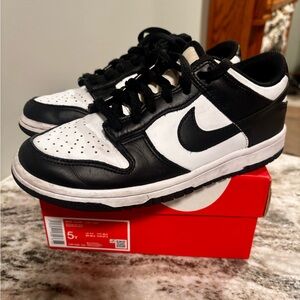 Nike Dunk Low Retro